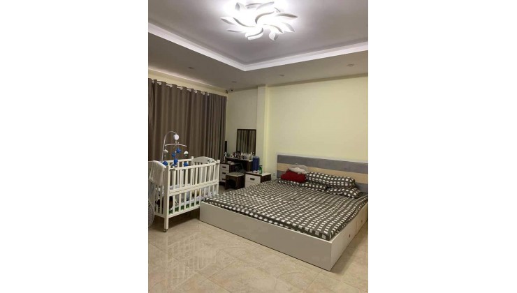 Cần bán nhà 5T mới đẹp, view biệt thự khu Trung Kính lớn, 38m x 5T chỉ 4.35 tỷ. Hàng đẹp có 1-0-2